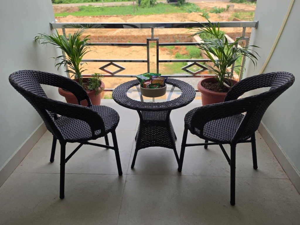 Minisuite balcony seating